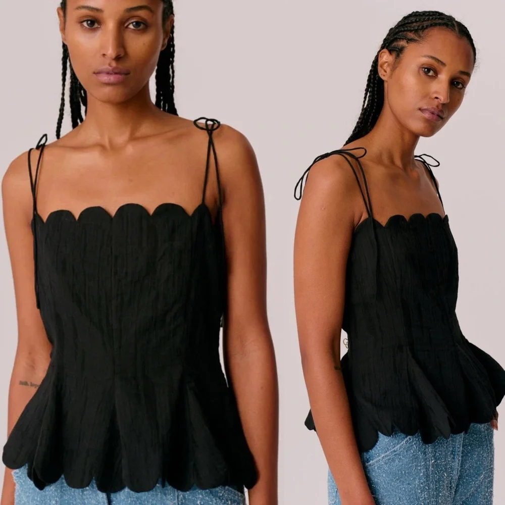 Hofmann Copenhagen Yara Linen Scalloped Blouse Black NWT Size 40 Medium - Picture 15 of 15